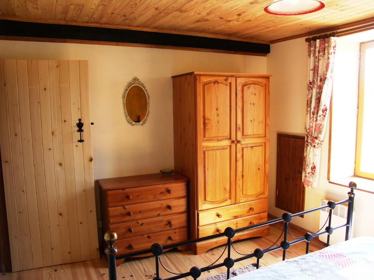 Chalet De Rose Moutier-Malcard Bagian luar foto